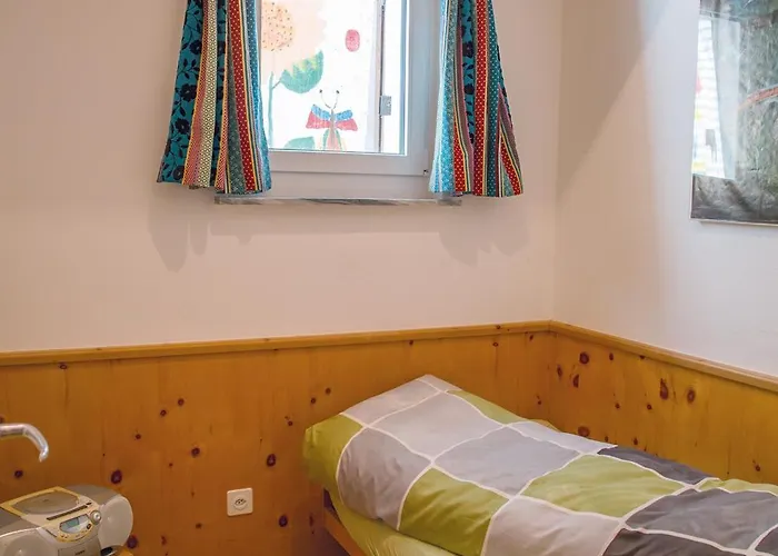 Familienwohnung Epomeo Apartamento Surlej